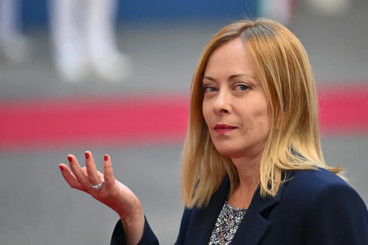 Movimento diz que lei implementada pelo Governo de Meloni é exemplo do "clima repressivo nauseabundo"