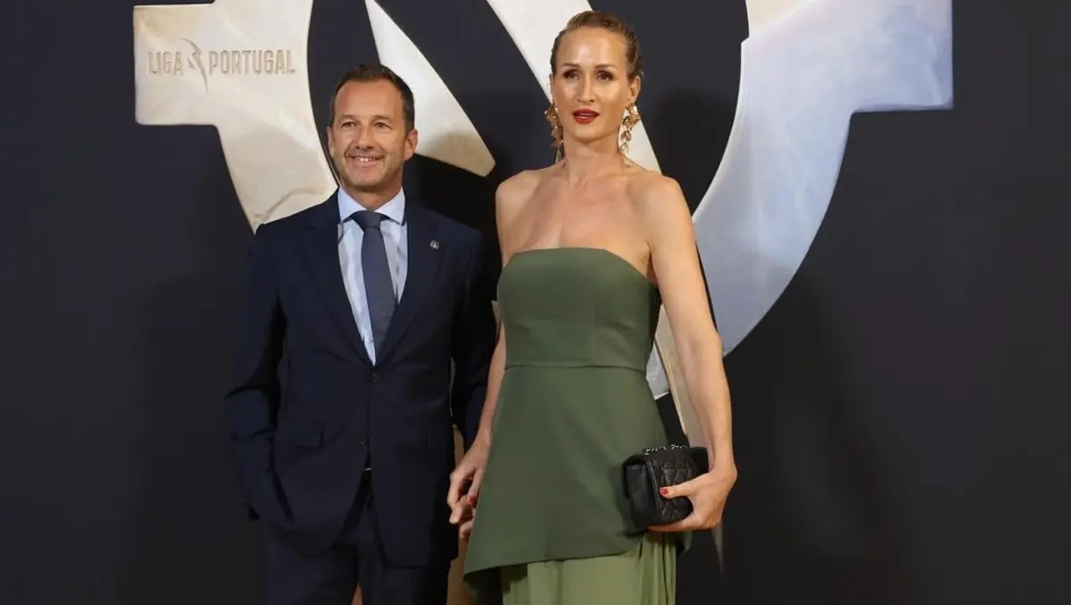 Katarina Larsson, a mulher de Frederico Varandas, presidente do Sporting, vai integrar, no dia 18, uma estafeta na vertente natação