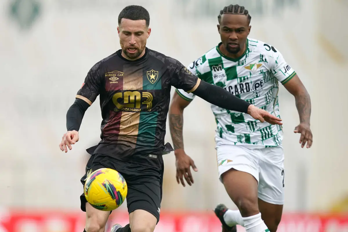 Moreirense e Estrela da Amadora empataram a um golo