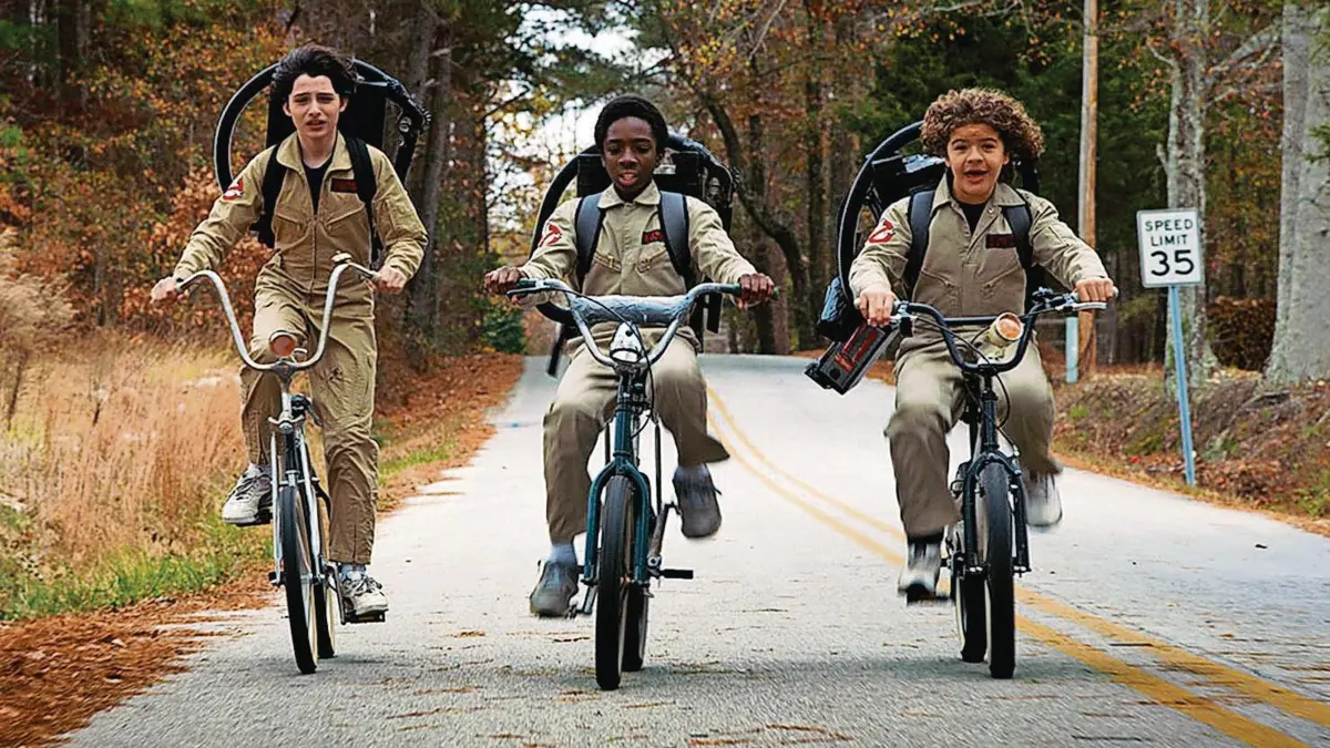 Netflix despediu-se de "Stranger things" com uma temporada que transformou a nostalgia numa ópera sombria sobre o fim da infância