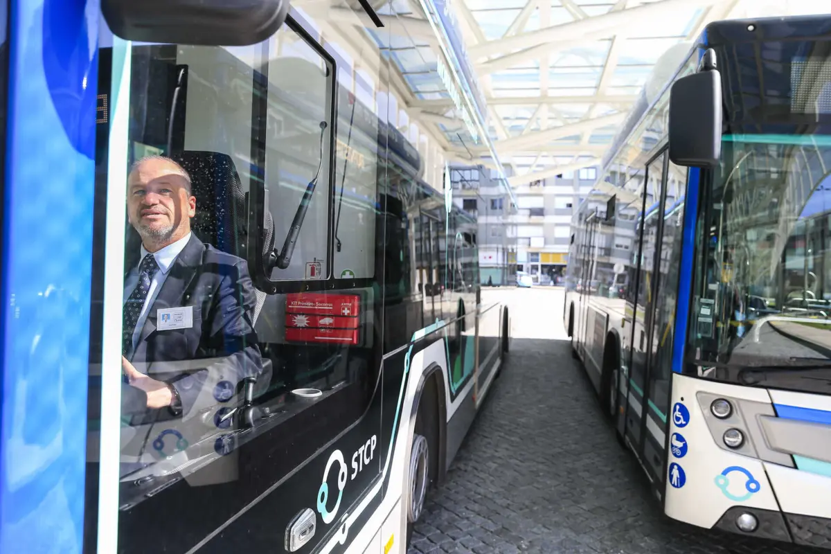 STCP tem 420 autocarros e seis carros elétricos históricos em operação