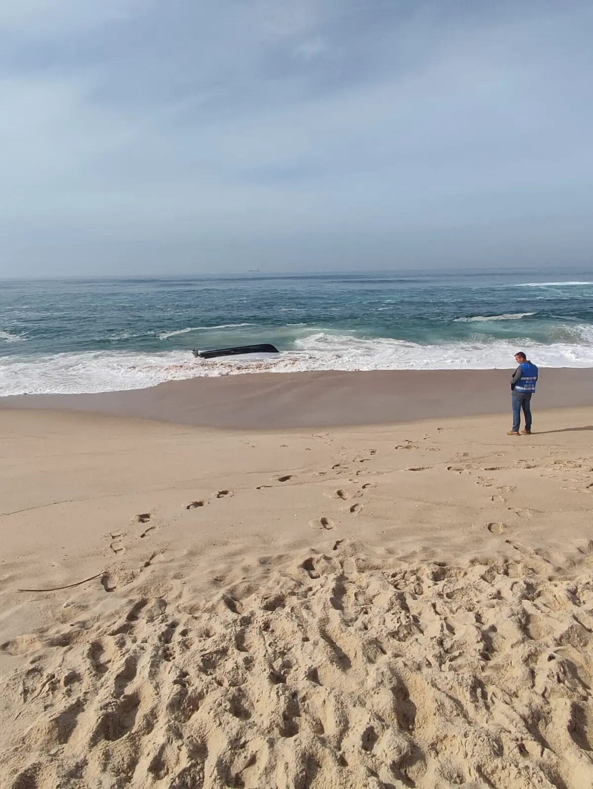 Homens foram assisitdos pelo INEM