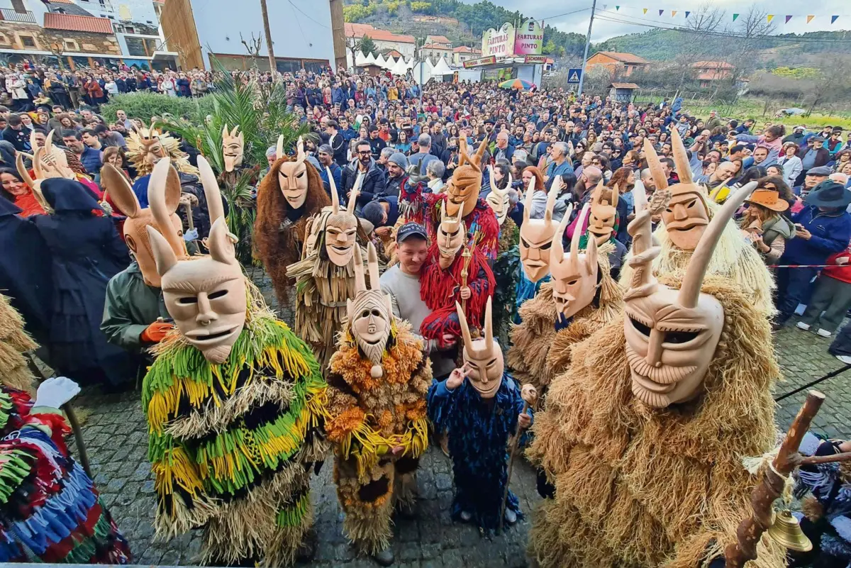As máscaras de Lazarim, no concelho de Lamego, são esculpidas em madeira de amieiro e custam mais de 250 euros