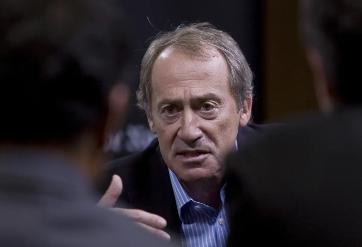 Luís Filipe Menezes lidera a autarquia desde outubro