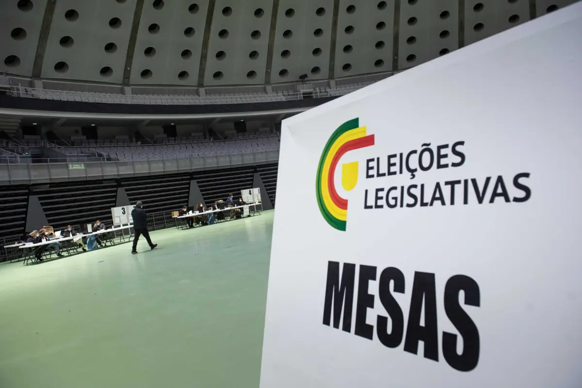 Um quarto dos eleitores só decidirá o voto “mais em cima” das eleições