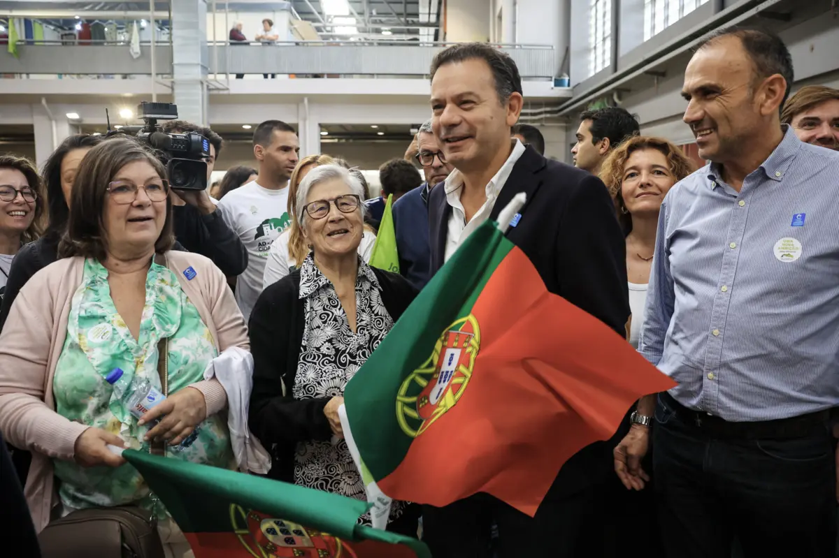 Primeiro-ministro esteve hoje em S. João da Madeira