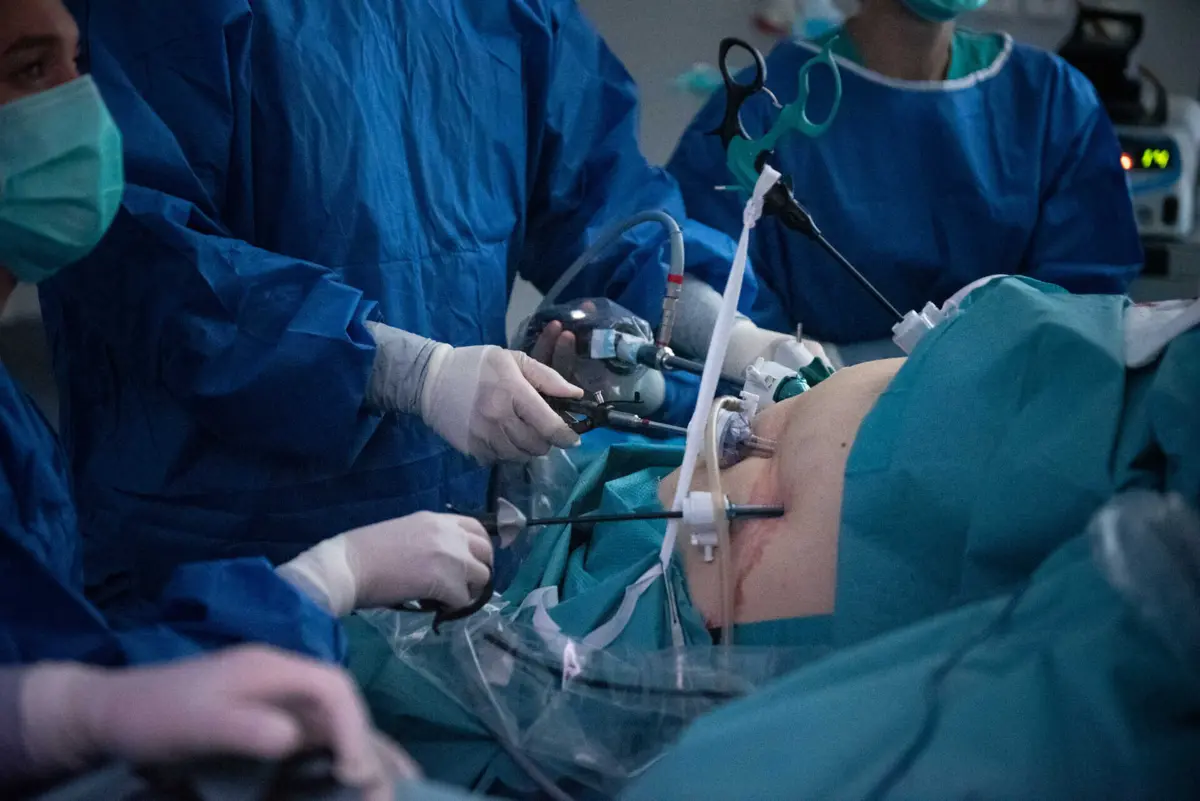 Número de cirurgias no SNS baixou no ano passado