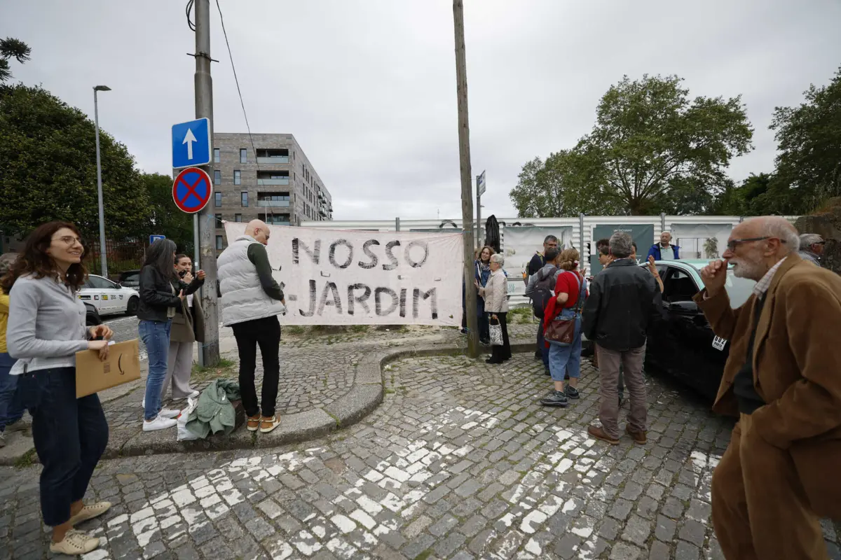 Moradores e ambientalistas quiseram expressar o seu descontentamento