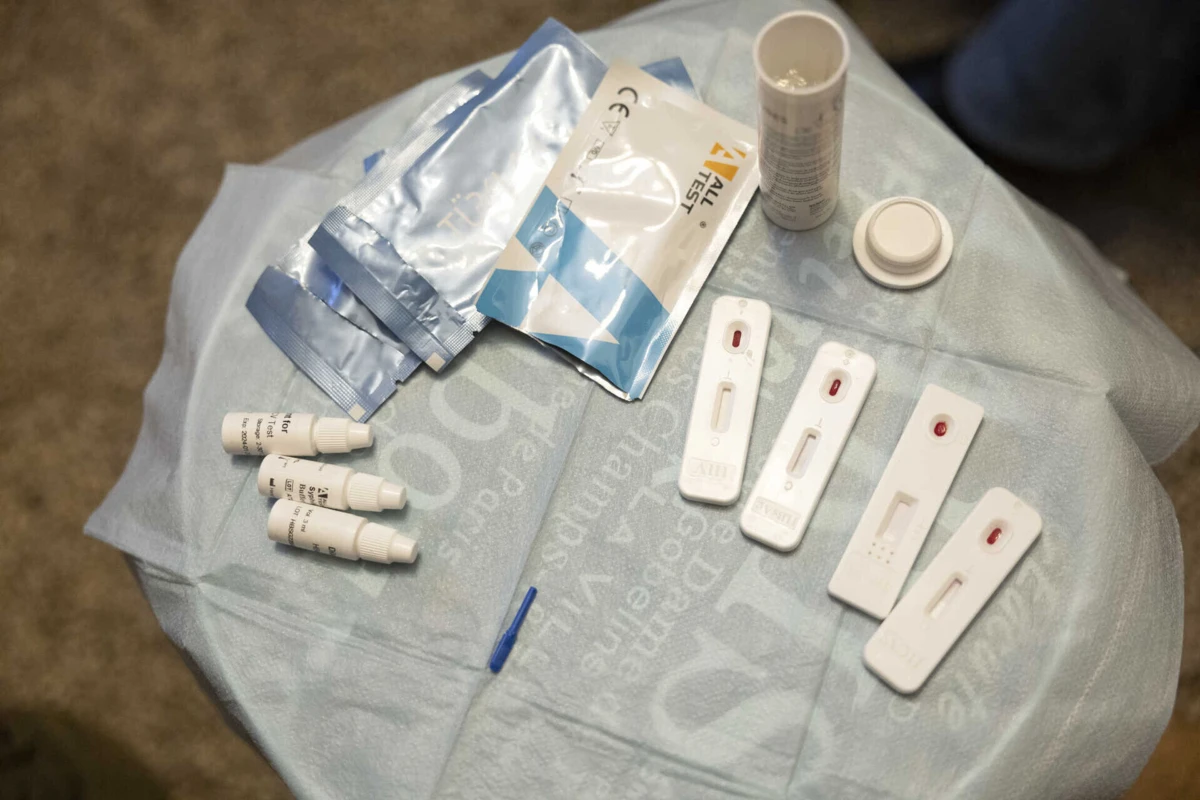 Medicamentos de combate ao VIH apenas conseguem parar o vírus, não eliminá-lo