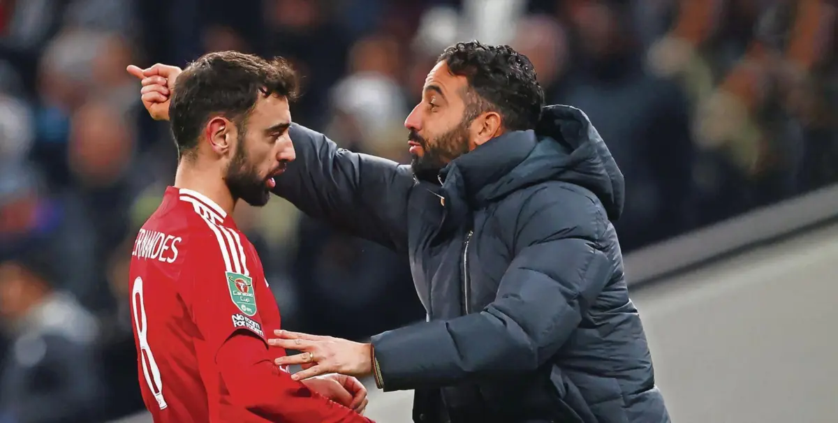 Bruno Fernandes vai desfalcar o United de Ruben Amorim durante um mês