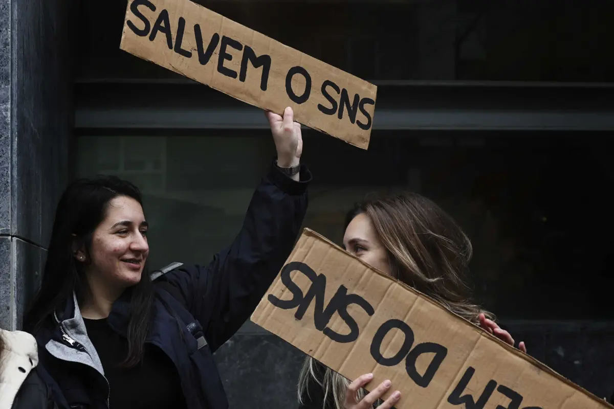 Imagem de contexto do artigo Greve dos médicos de Lisboa com adesão de 90% nos blocos e centros de saúde