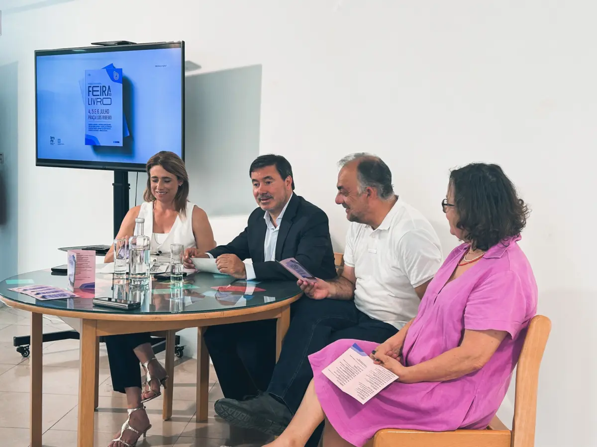 Apresentação do evento na presença do presidente da autarquia (primeiro a contar da esquerda)