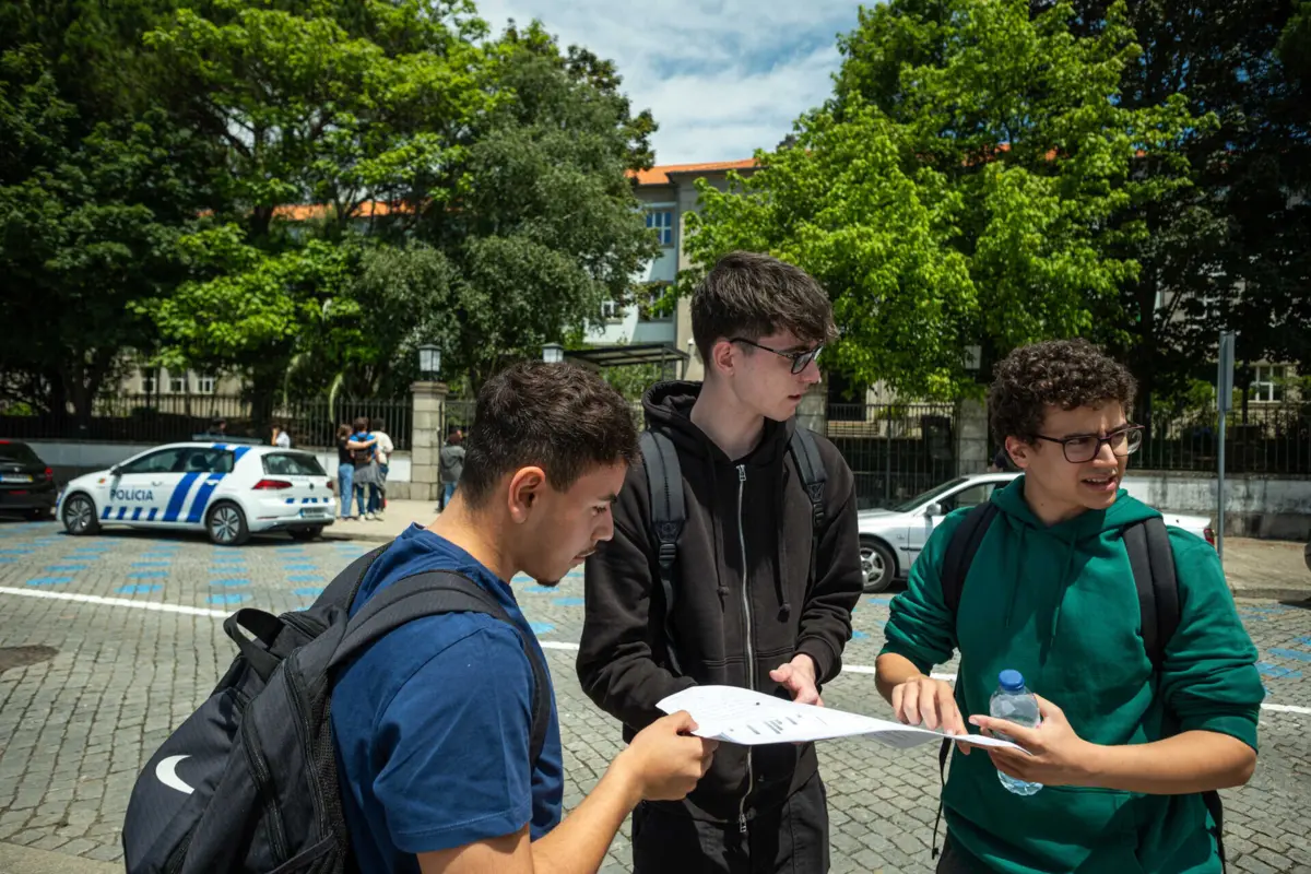 Alunos do Secundário fizeram esta quarta-feira o exame de Matemática A