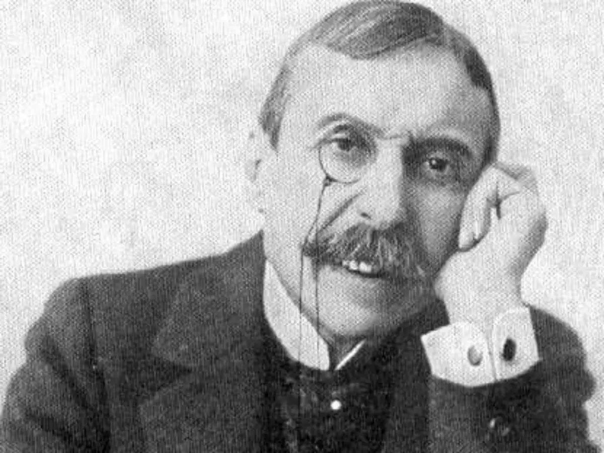 Trasladação dos restos mortais do escritor para o Panteão Nacional divide os seus próprios descendentes