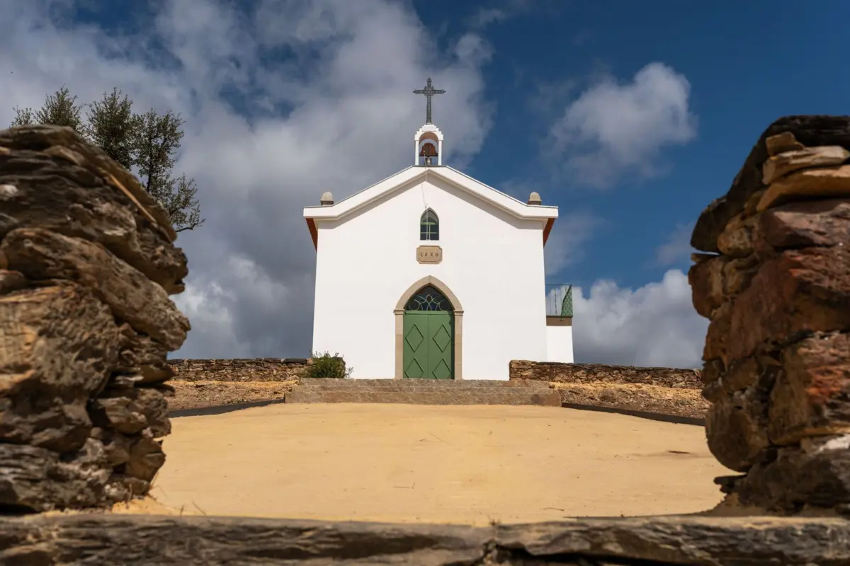 Imagem de contexto do artigo Capela da Senhora da Aflição renasceu das cinzas e abre portas hoje