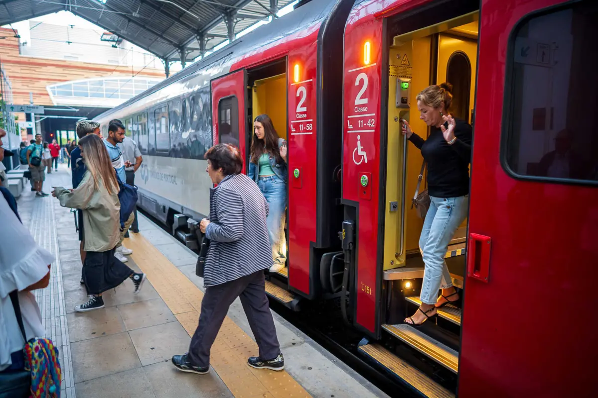 Novo passe ferroviário verde entrou em vigor esta segunda-feira