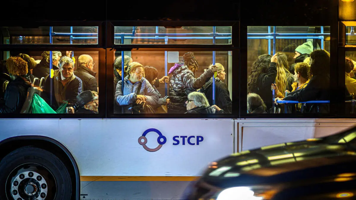 Haverá mais autocarros para chegar à Baixa do Porto