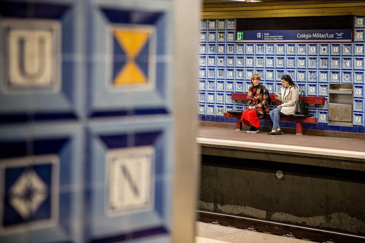 Avaria na sinalização está a interromper a circulação