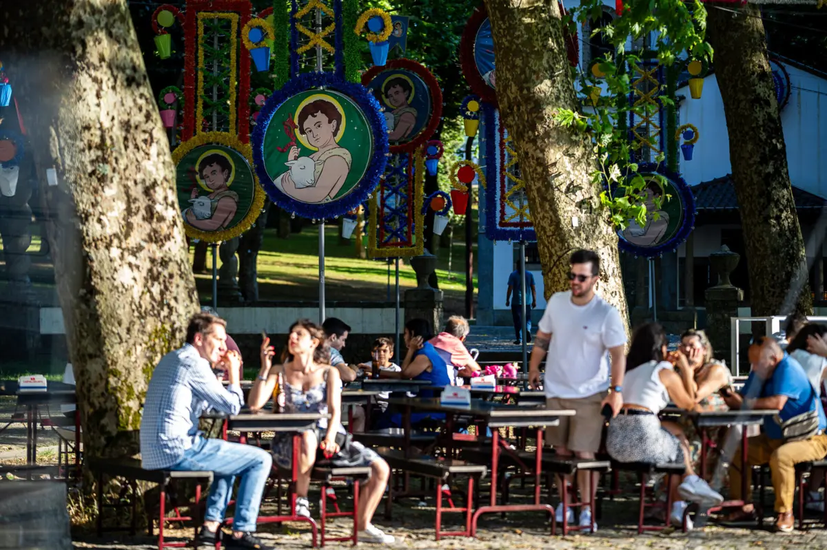 São João leva milhares de pessoas às ruas de Braga