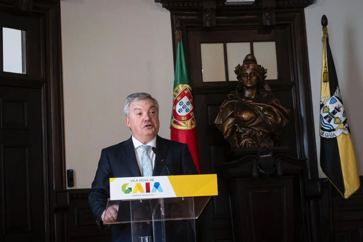 Eduardo Vítor Rodrigues foi condenado pelo crime de peculato, por uso indevido de um carro da Câmara de Gaia