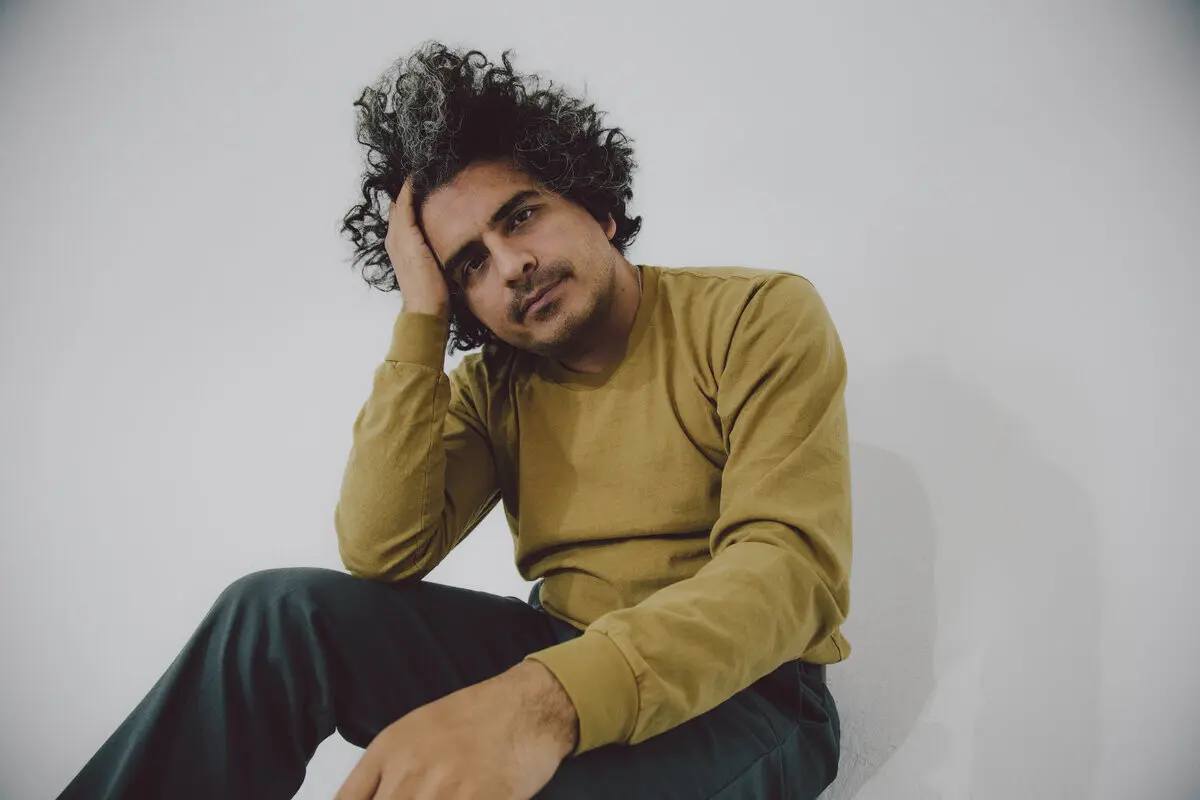 Helado Negro é o alterego artístico de Roberto Carlos Lange