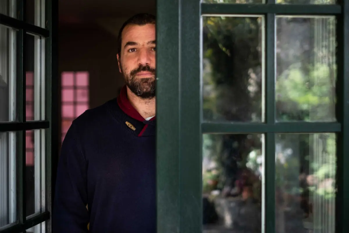 Gustavo Carona relata episódios de missões humanitárias em cenários de guerra