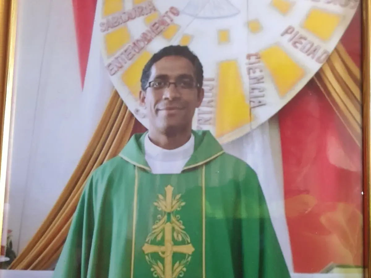 Imagem de contexto do artigo Padre missionário timorense morre em acidente de avioneta no Equador