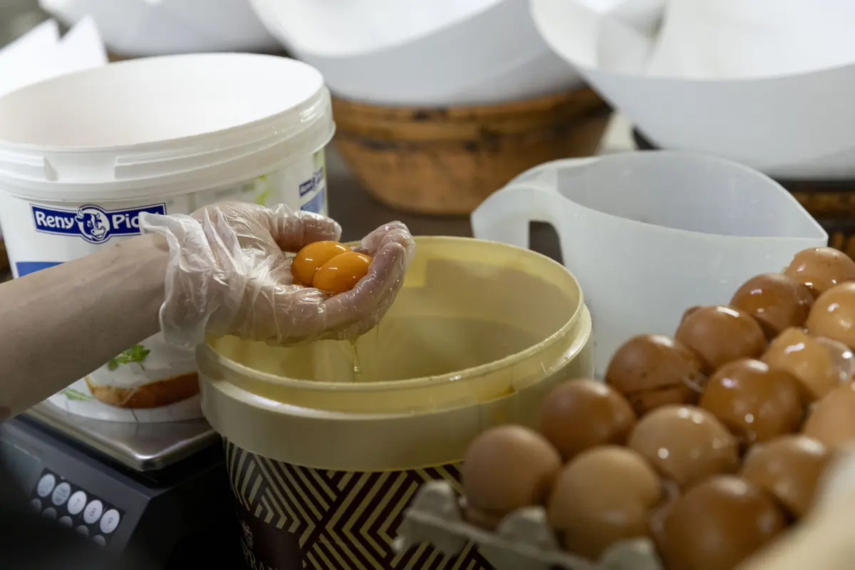 Imagem de contexto do artigo ASAE processa cafés e confeitarias que cobravam preços 50% acima do tabelado