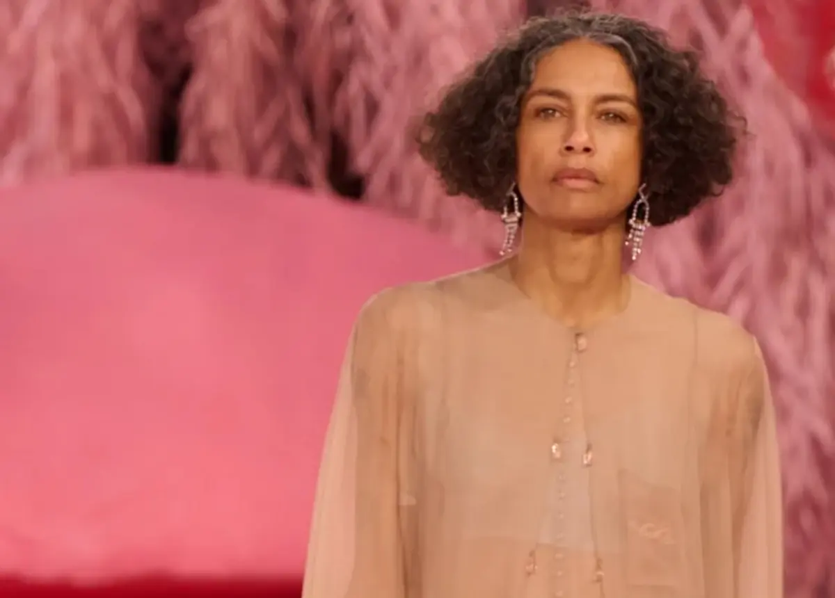 Coordenado de abertura da coleção primavera-verão 2026 da Chanel