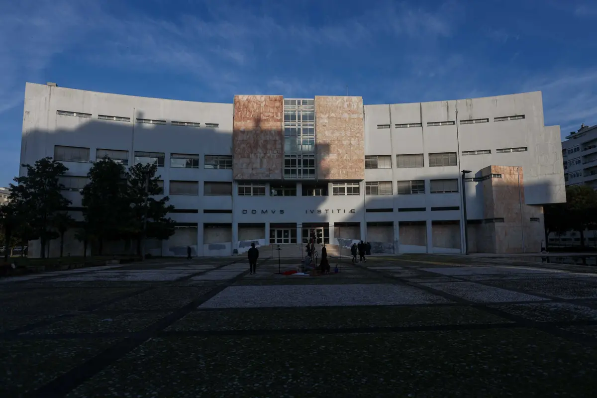 Tribunal de Braga mantém processo pendente contra outros dois arguidos