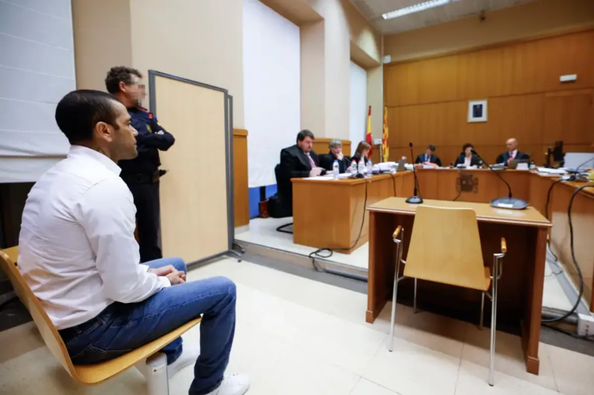 Dani Alves, em tribunal