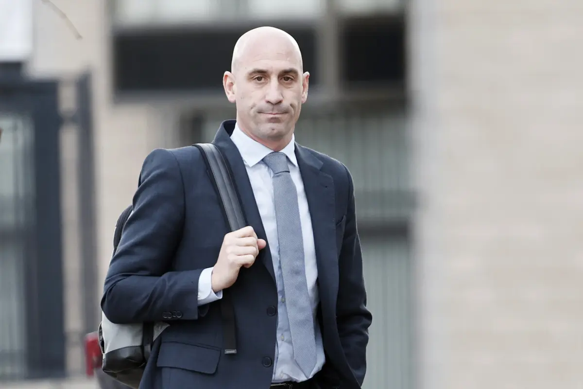 Luis Rubiales está cada vez mais perto de ser condenado por assédio sexual