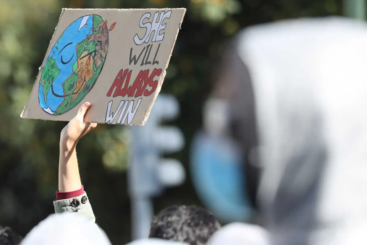 Ativista da Greve Climática Estudantil foi detida pela polícia a 15 de setembro