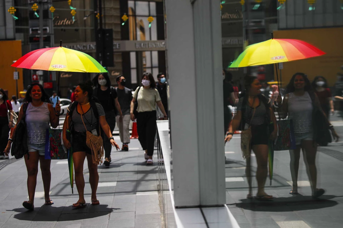 Os autores do estudo apelaram a uma transição "muito mais rápida" dos combustíveis fósseis