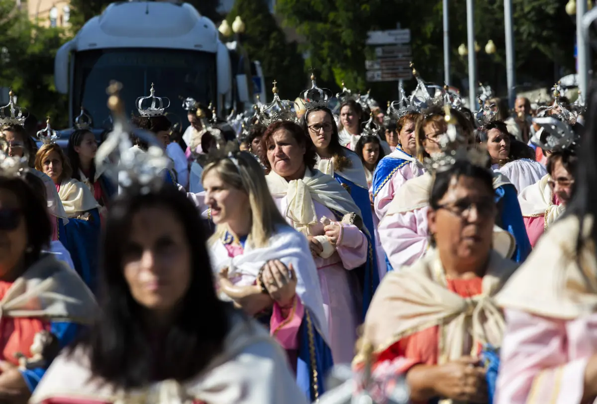 Romaria chama milhares de pessoas à cidade