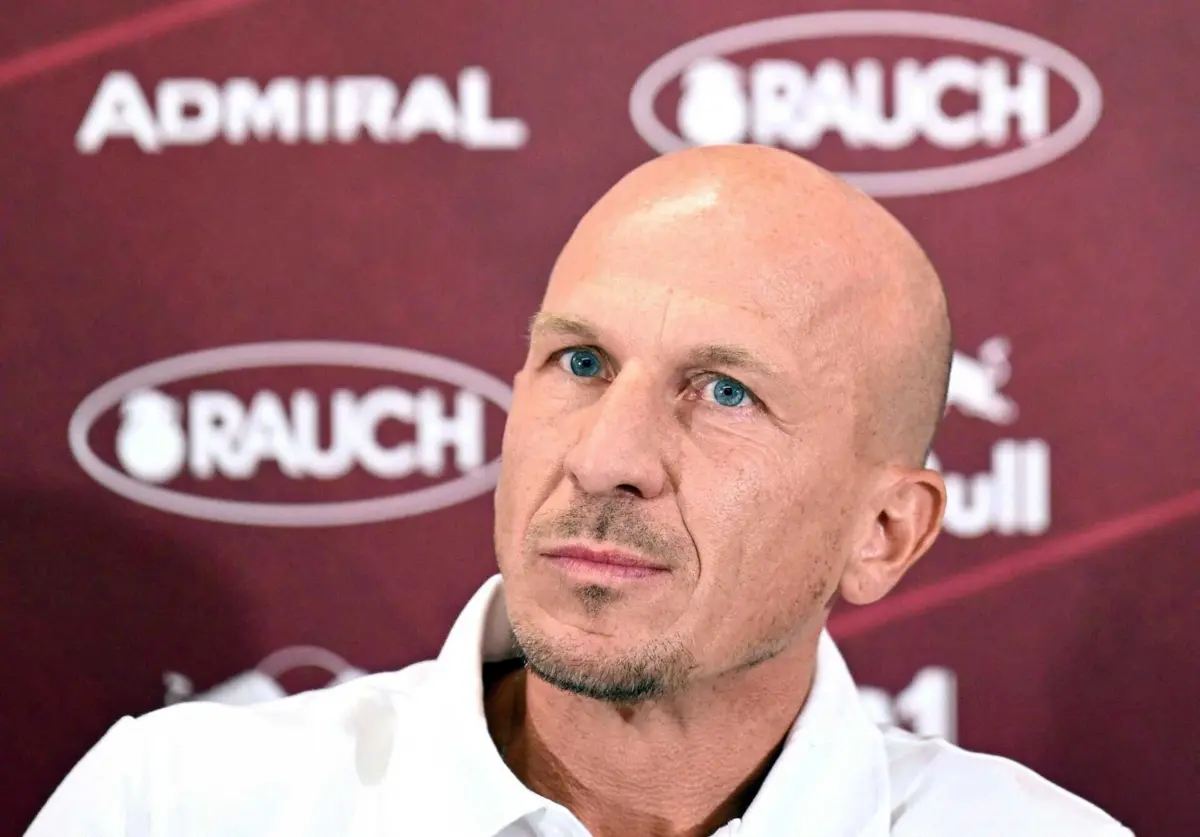 Benfica e Salzburgo medem forças esta terça-feira, às 20 horas, na Áustria