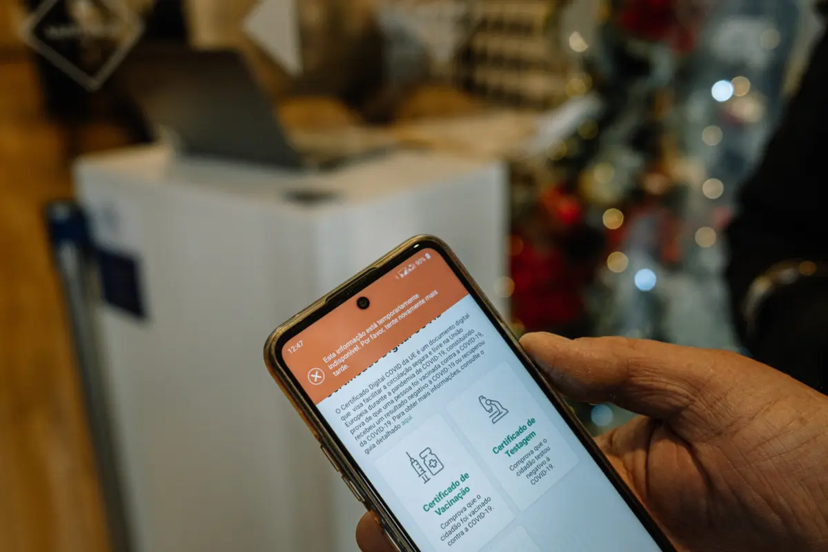 Estudo sobre literacia no envelhecimento conclui que a transição digital na saúde está a deixar para trás a população mais idosa