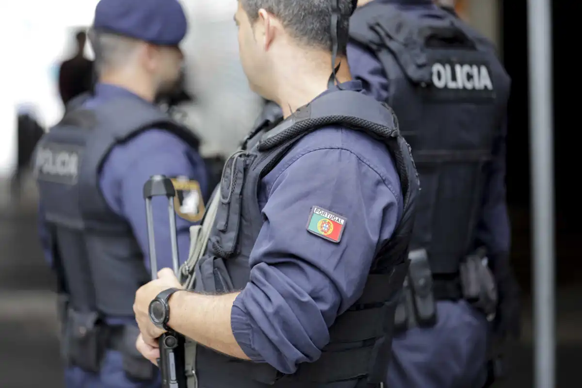 Homem de 63 anos foi detido pelo crime de ofensas à integridade física qualificada