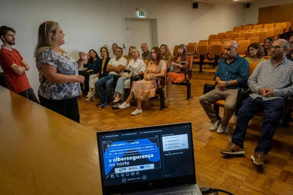 Educação para a navegação na Internet torna-se cada vez mais um tema de extrema importância