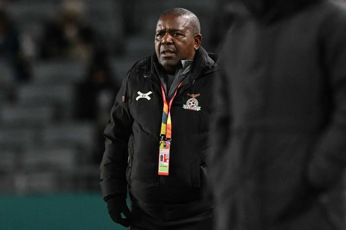 Imagem de contexto do artigo FIFA abre inquérito a selecionador por tocar em seios de jogadora