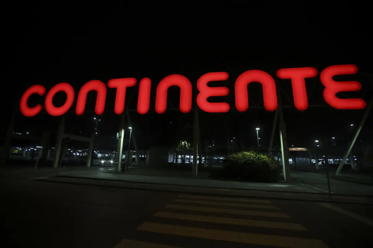 Empresa refere que trabalhador já não se encontra ao serviço, por estar reformado