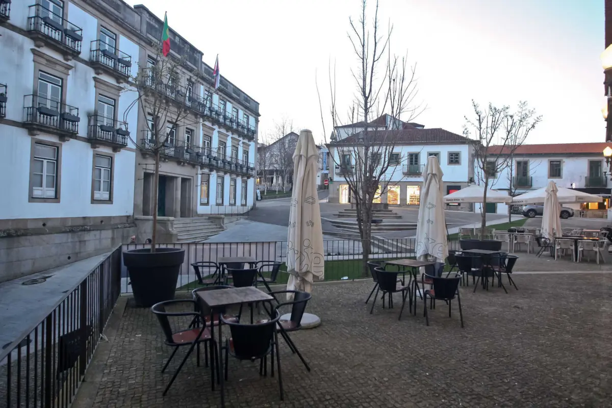 Esplanada com vista privilegiada