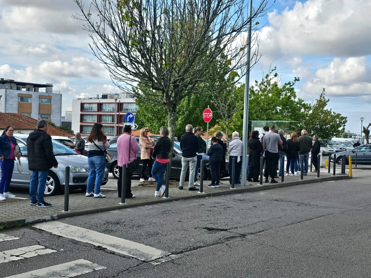 Fila extensa na hora de pagar