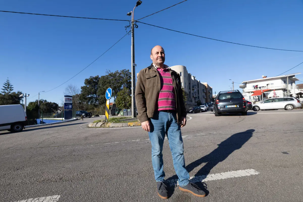 António Santos conhecia Rosa, porque ela ia tomar café à bomba de gasolina