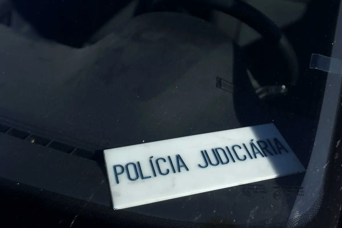 Imagem de contexto do artigo Detido jovem de 21 anos que esfaqueou ex-namorada no pescoço