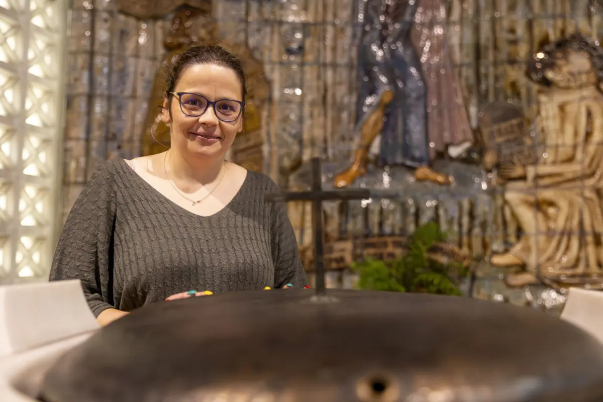 Inês Ramos nasceu na Amadora e, ao contrário da irmã mais velha, não foi batizada em bebé