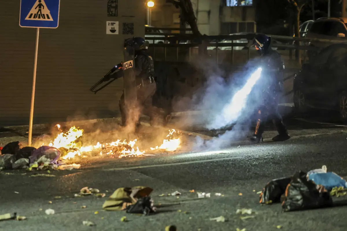 A morte de Osair Moniz, num bairro na Amadora, originou uma onda de desacatos e vandalismo