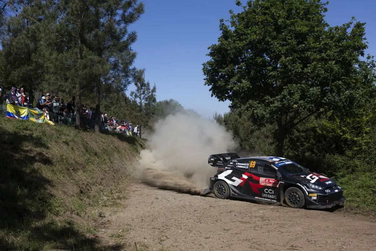 Rovanpera conduziu o Toyota Yaris até ao topo