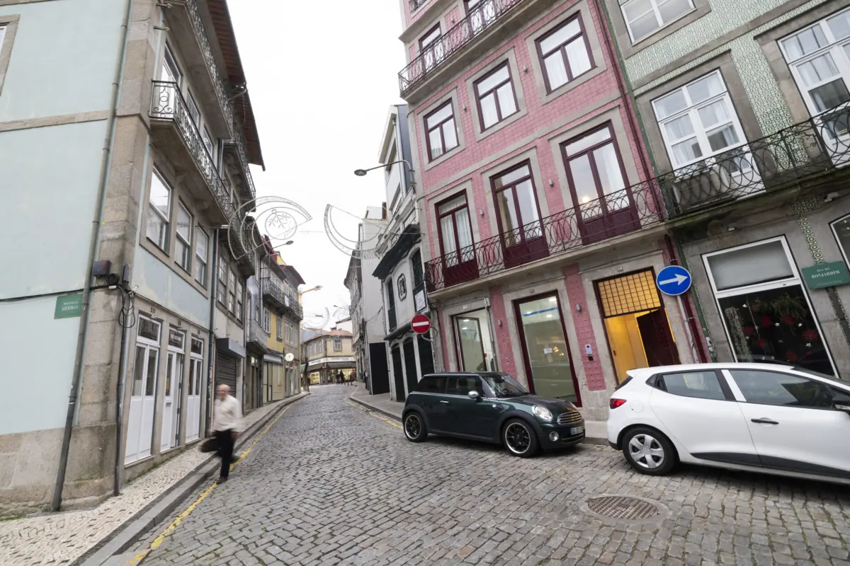 Rua do Bonjardim e Rua do Estêvão vão ter uma empreitada de reabilitação que inclui a mudança de infraestruturas