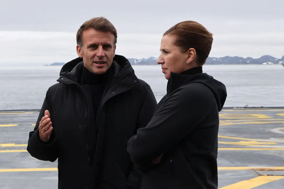 O presidente francês evocou a sua visita a Nuuk, em junho, quando reuniu com a primeira-ministra dinamarquesa, Mette Frederiksen